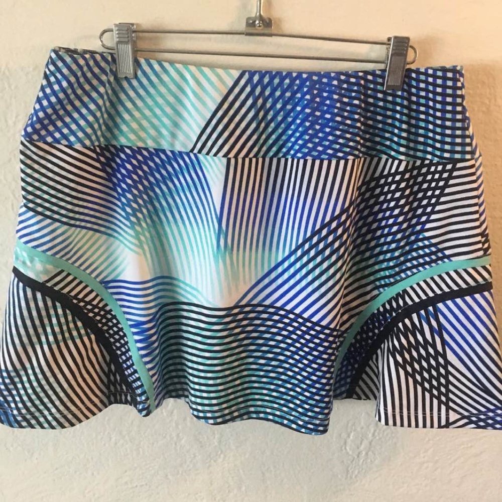 Tail Tennis Skort. Size L.